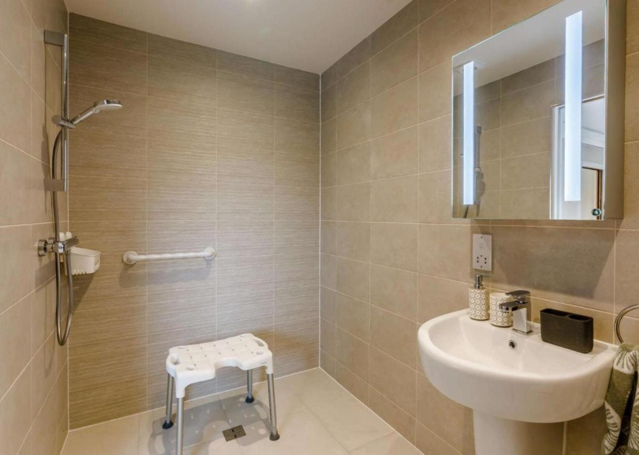 Fawn Cottage Disabled Adapted 3 Bedroom Hot Tub Coughton Экстерьер фото